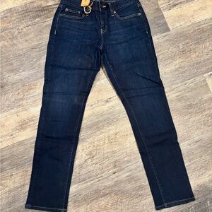 GAP Women's Dark Blue Straight Leg Jeans